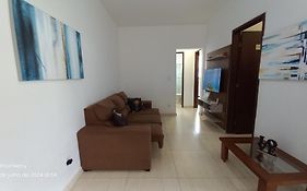 Apt novinho 03 qtos 350m da Praia do Forte